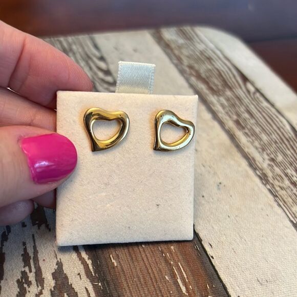 VTG Small SS Open Heart Goldtone Tiffany-Style Earrings - Picture 1 of 5
